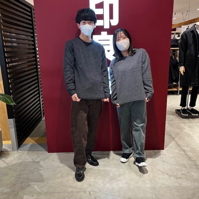 ミドルゲージクルーネックセーター