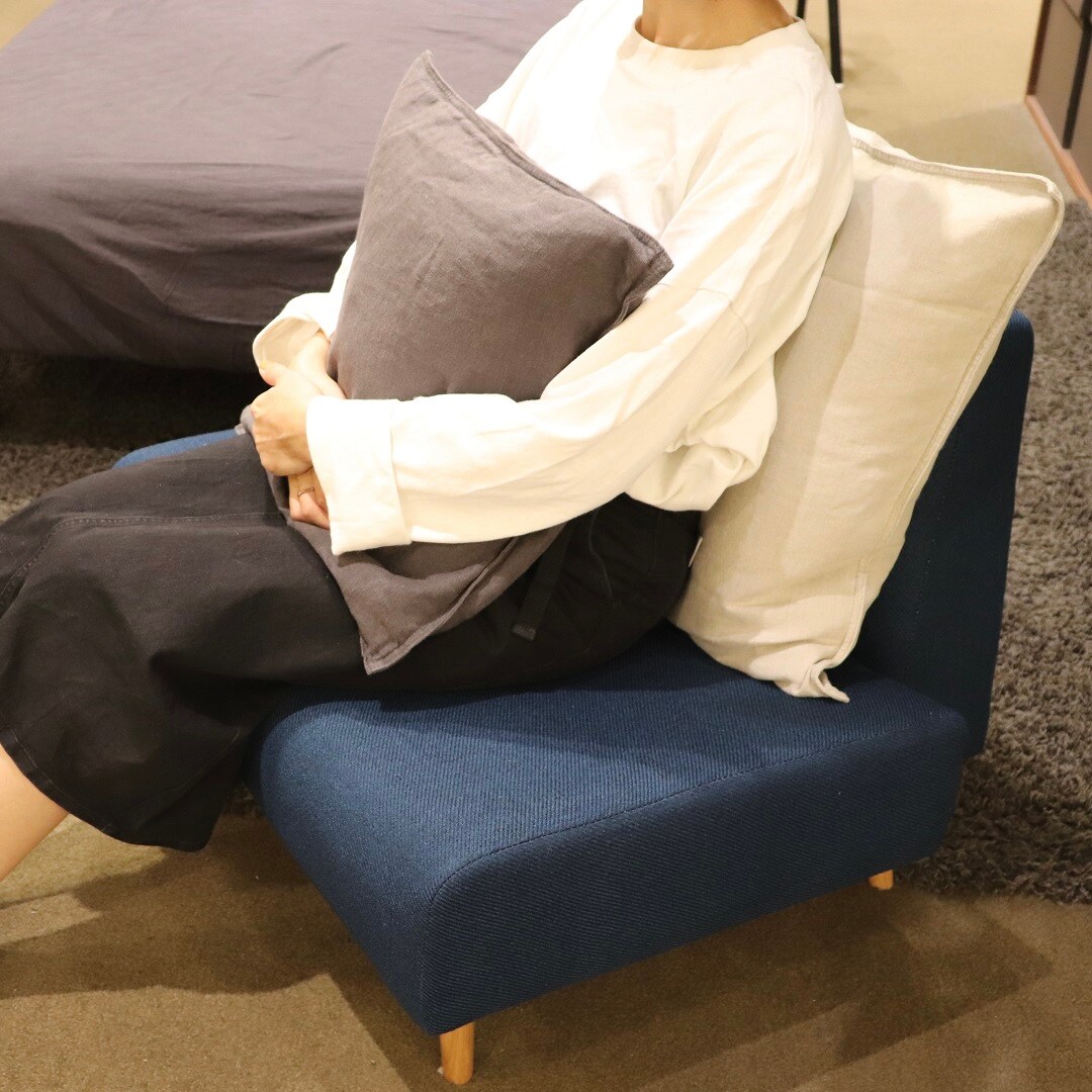【フェアモール福井】価格を見直しました/羽根クッション