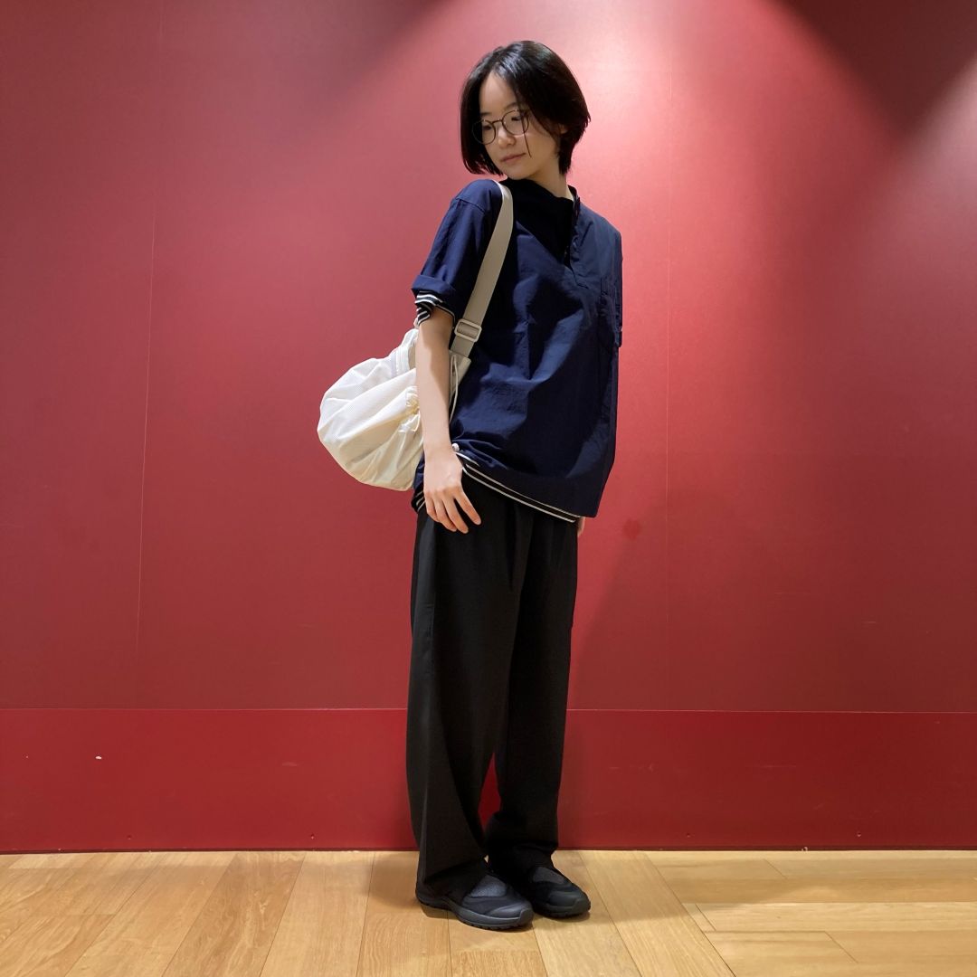 涼感ヘンリーネック半袖布帛Tシャツ