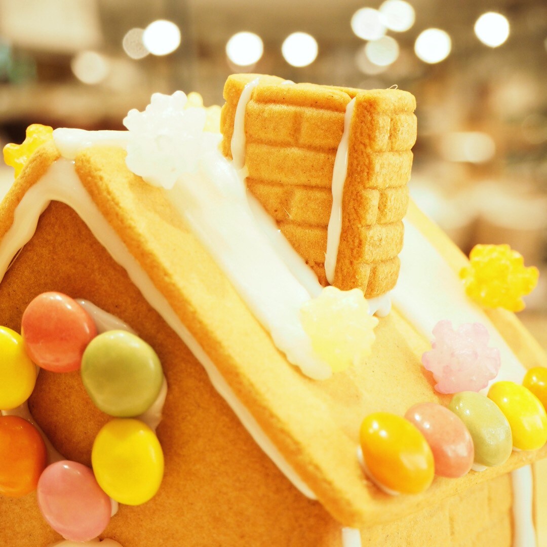 色々なお菓子でデコレーションを楽しめます