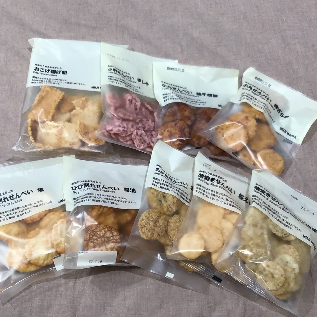 新商品　せんべいなど