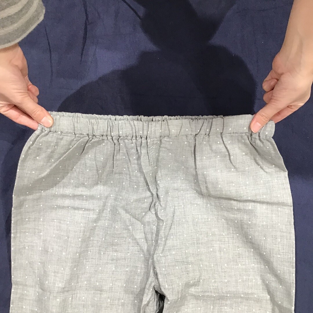 脇に縫い目のないパジャマ