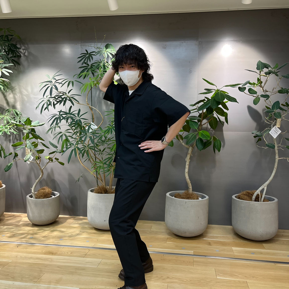 ノータックパンツ　スタッフ着用