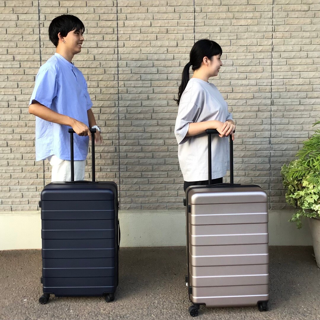 旅の相棒。キャリーケース。