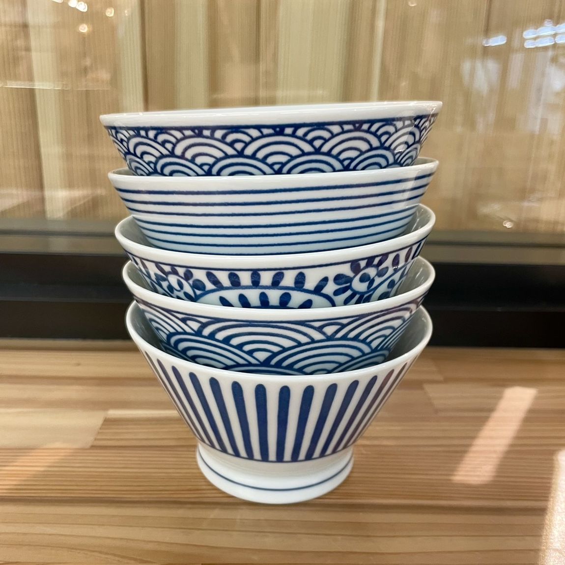 【岡山表町商店街】新商品！波佐見焼の飯碗