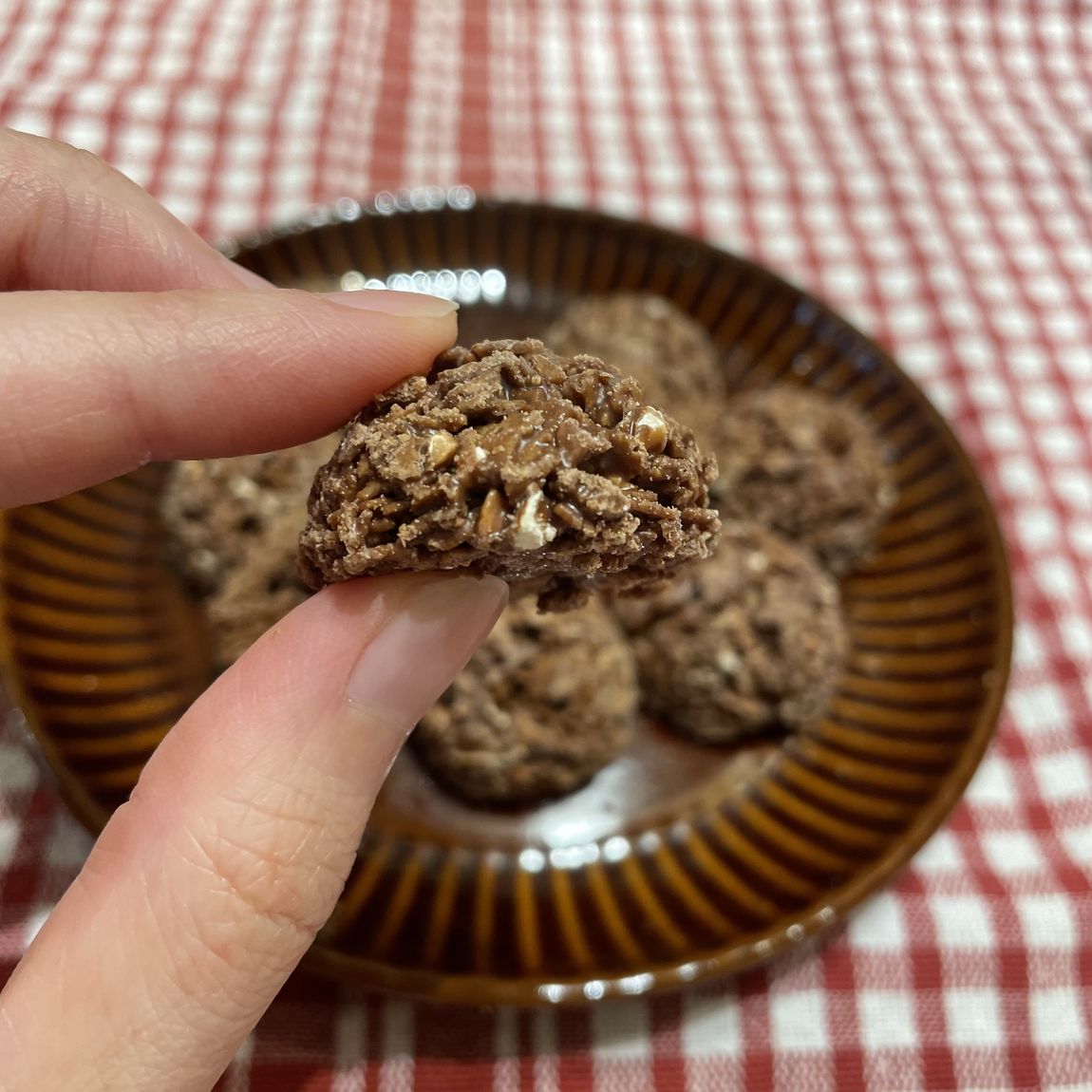 【岡山表町商店街】クランチチョコ　ナッツ