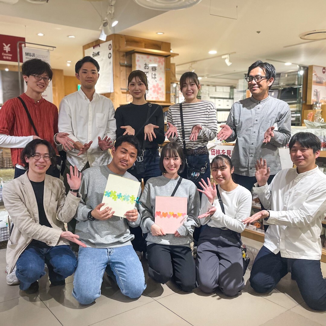 記念にみんなでパチリ。