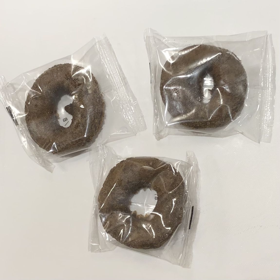 北海道牛乳のココアドーナツ