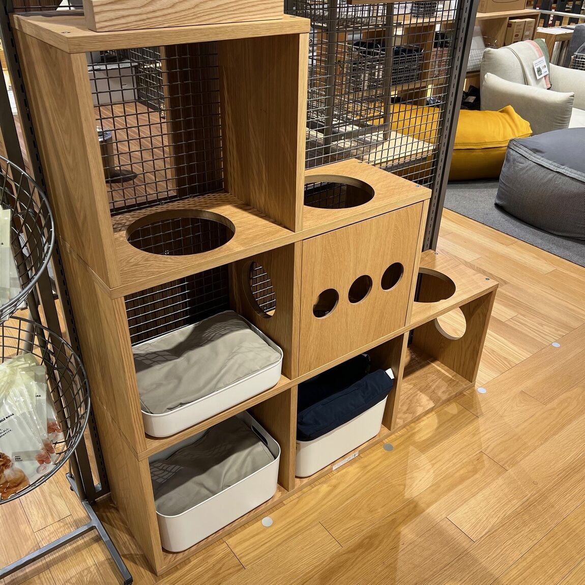 イオン多賀城】猫用スタッキングシェルフの展示を始めました｜無印良品