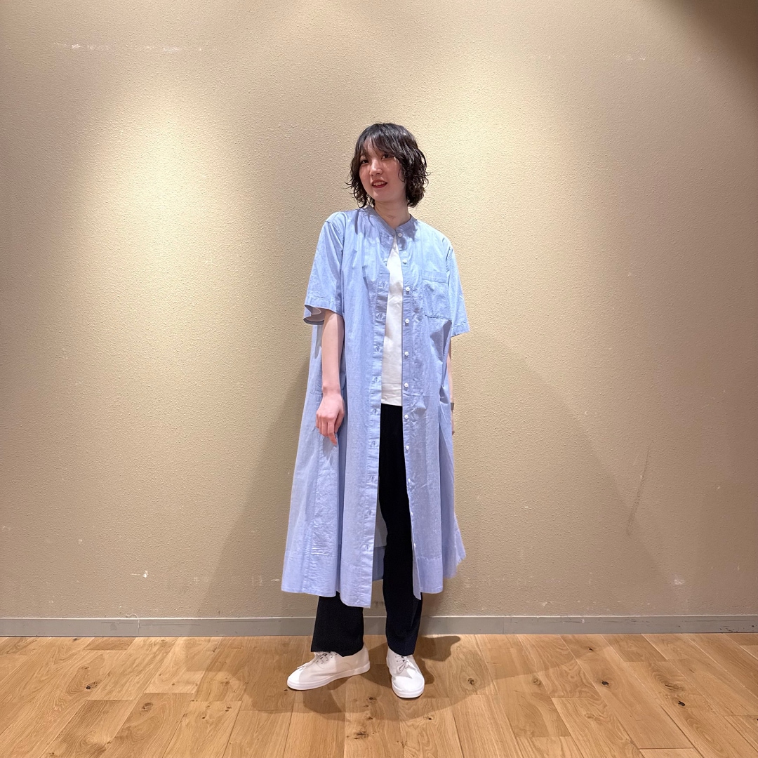 スタッフ婦人２