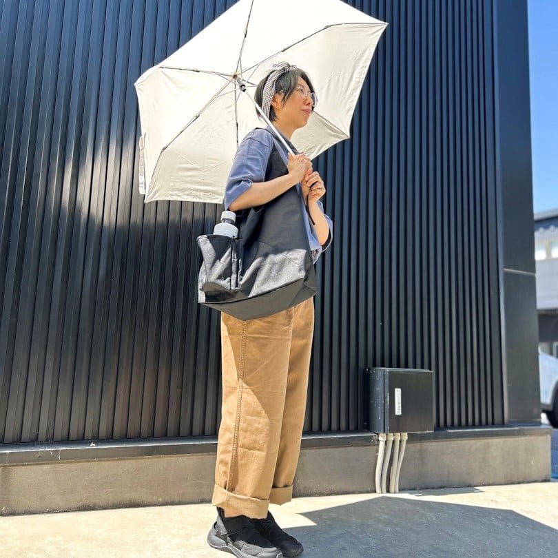 暑くなる時期でも大人可愛く紳士を着こなすコーデを組みました。
