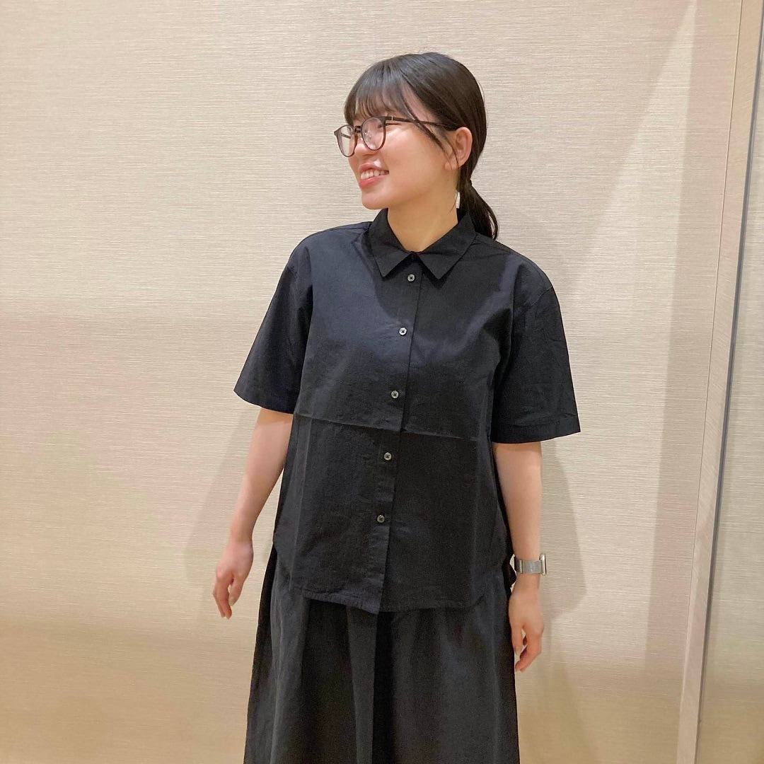 婦人スタッフスナップ
