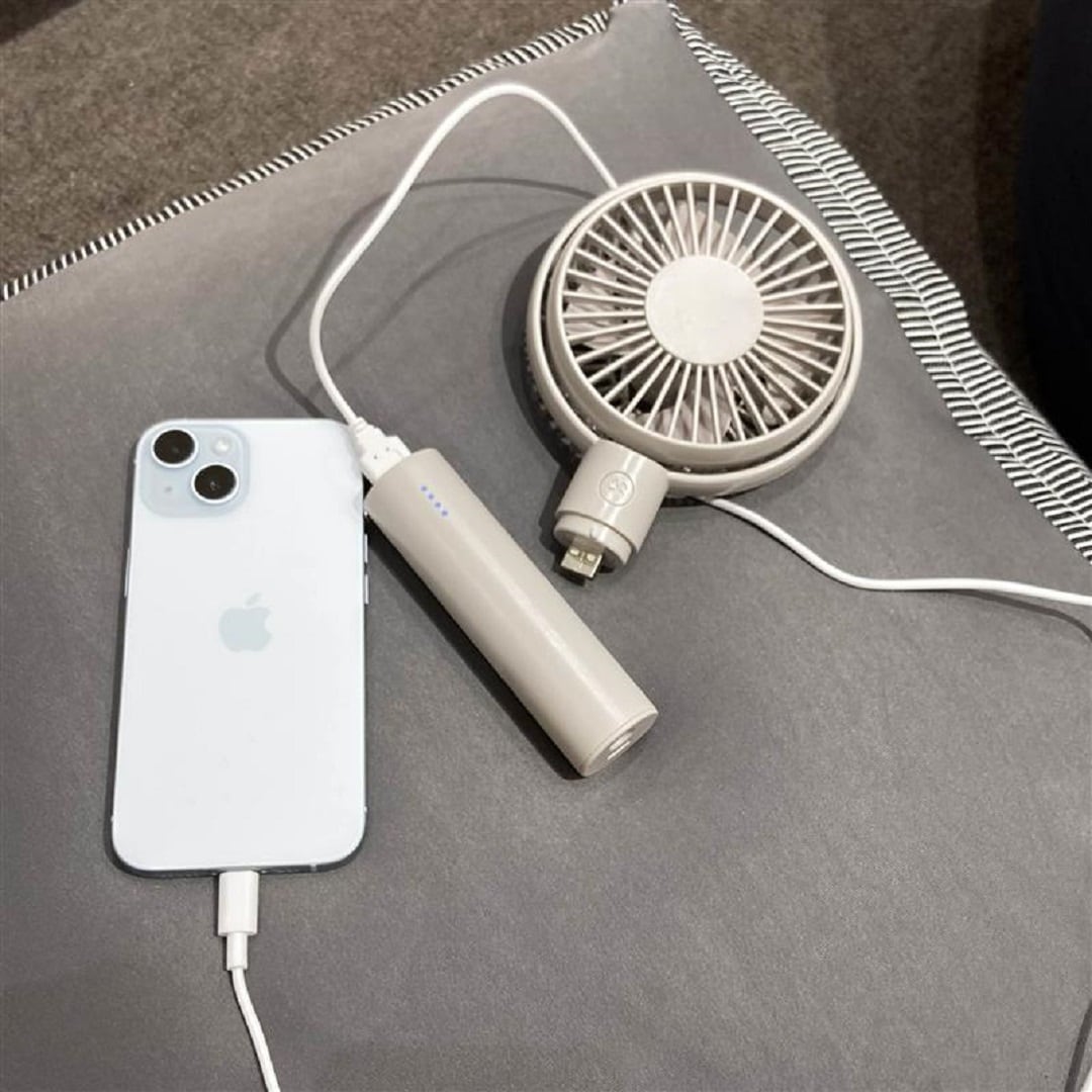 【イオンモール広島府中】　モバイルバッテリーとしても使える充電式ハンディファン