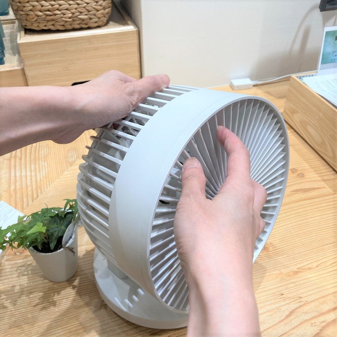 前面ガード取り外し方