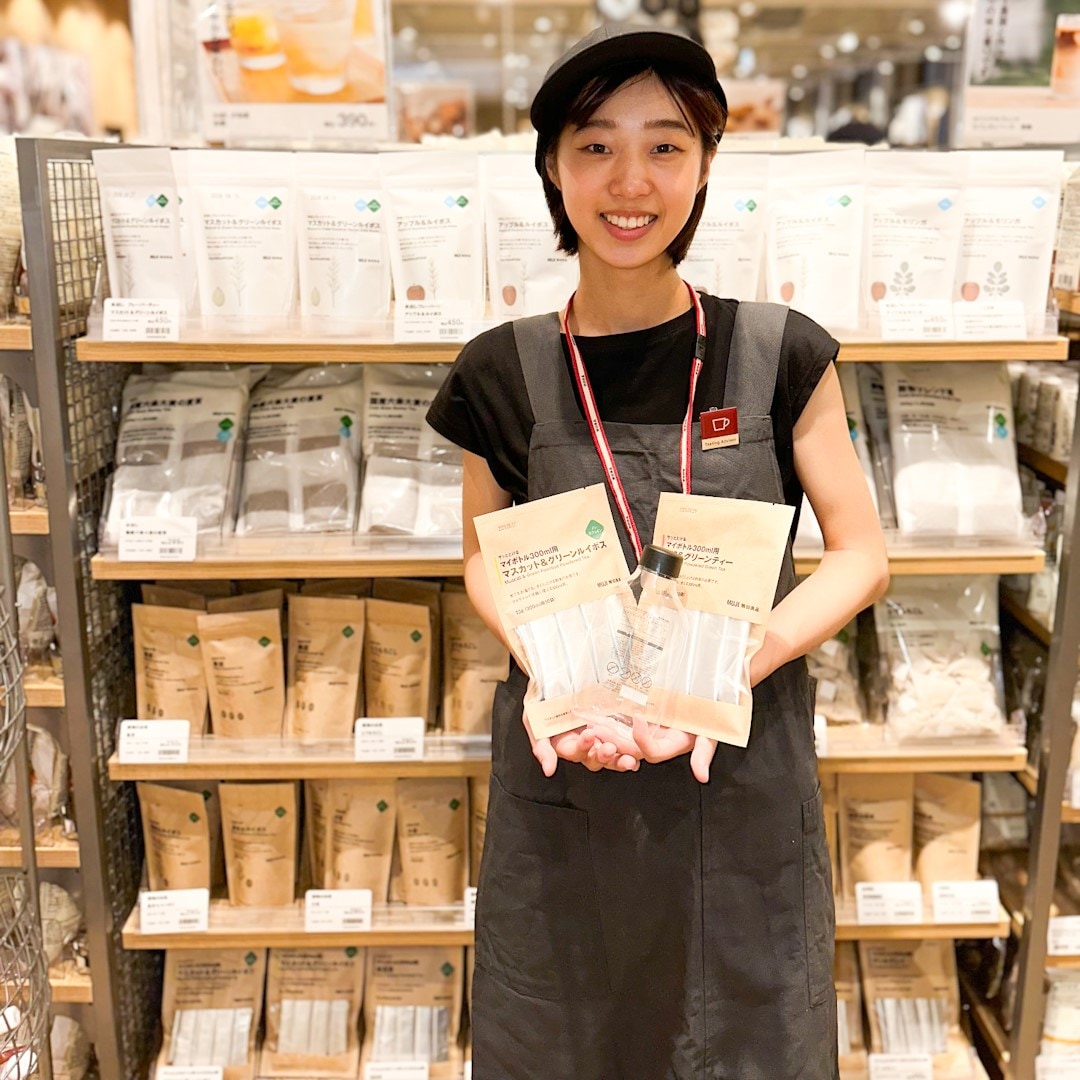 暑い時期に手軽に飲めるお茶の試飲会