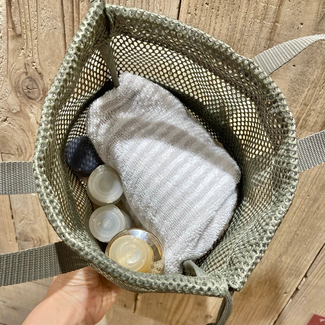 立体メッシュ持ち手付き巾着