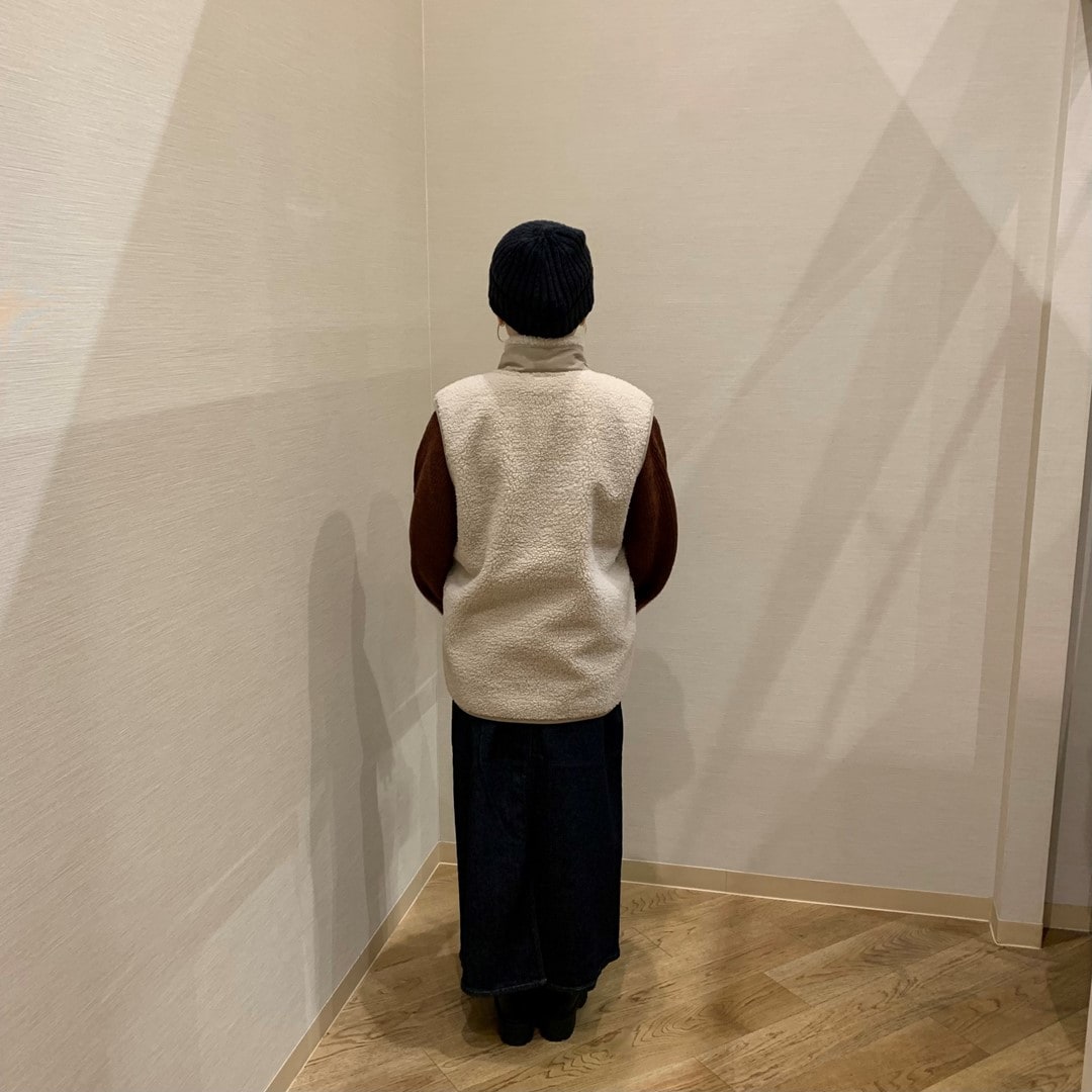 046867_20251112_01_03