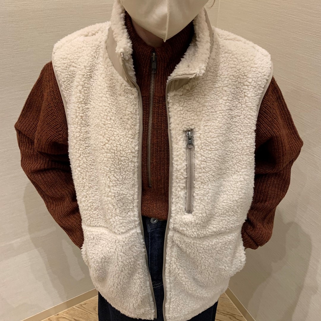 046867_20251112_01_04