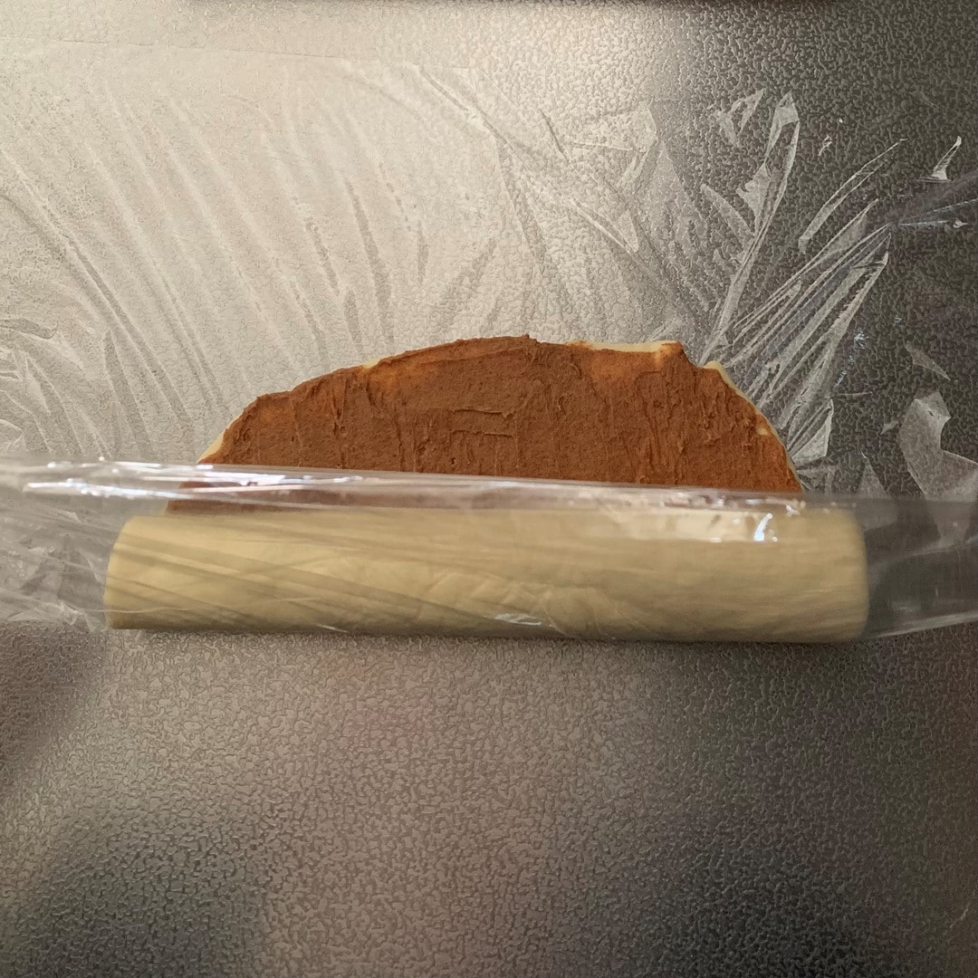 046867_20251216_01_08