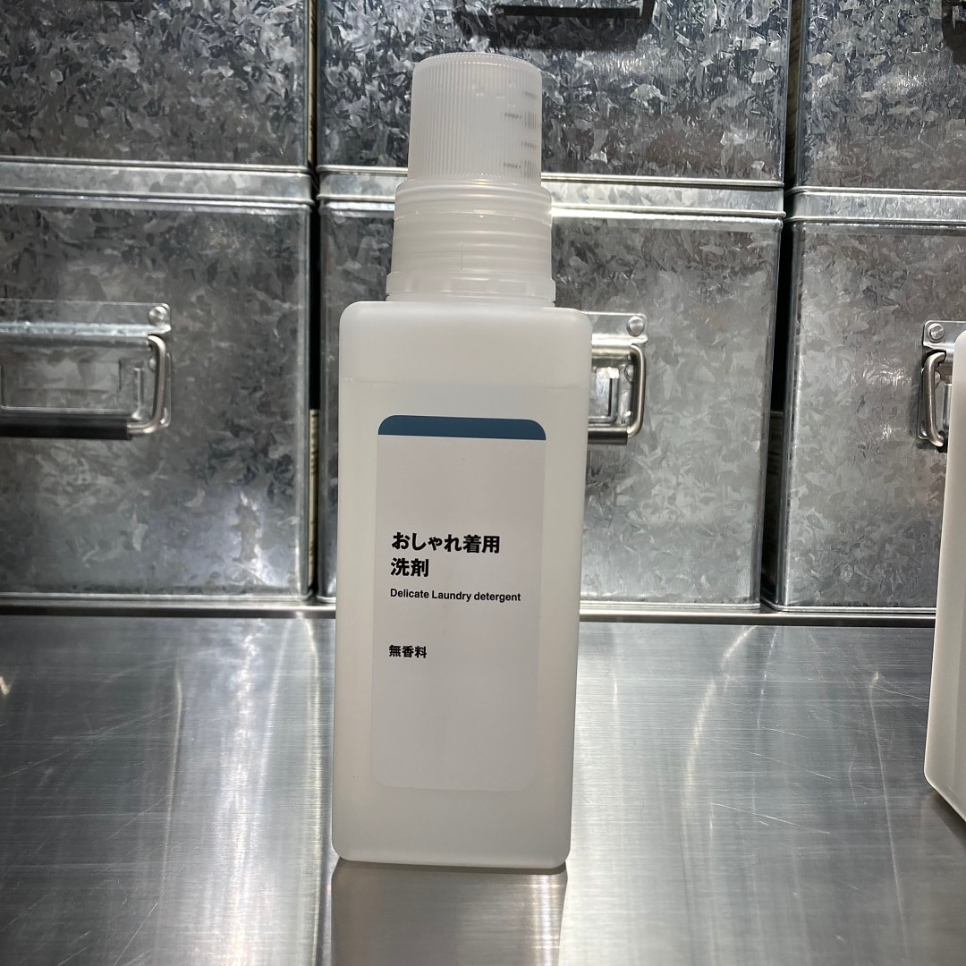 046832 251128  01.02jp