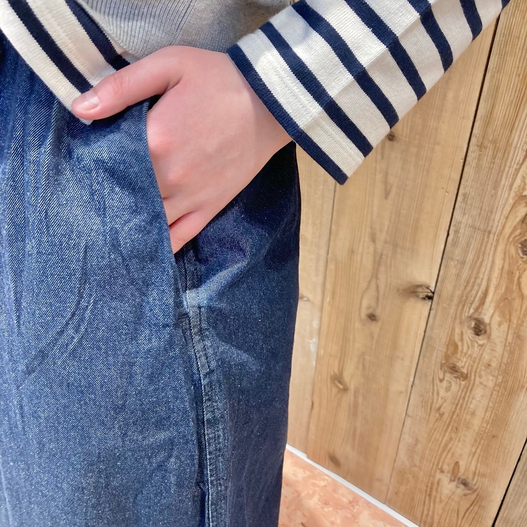 婦人スタッフスナップ