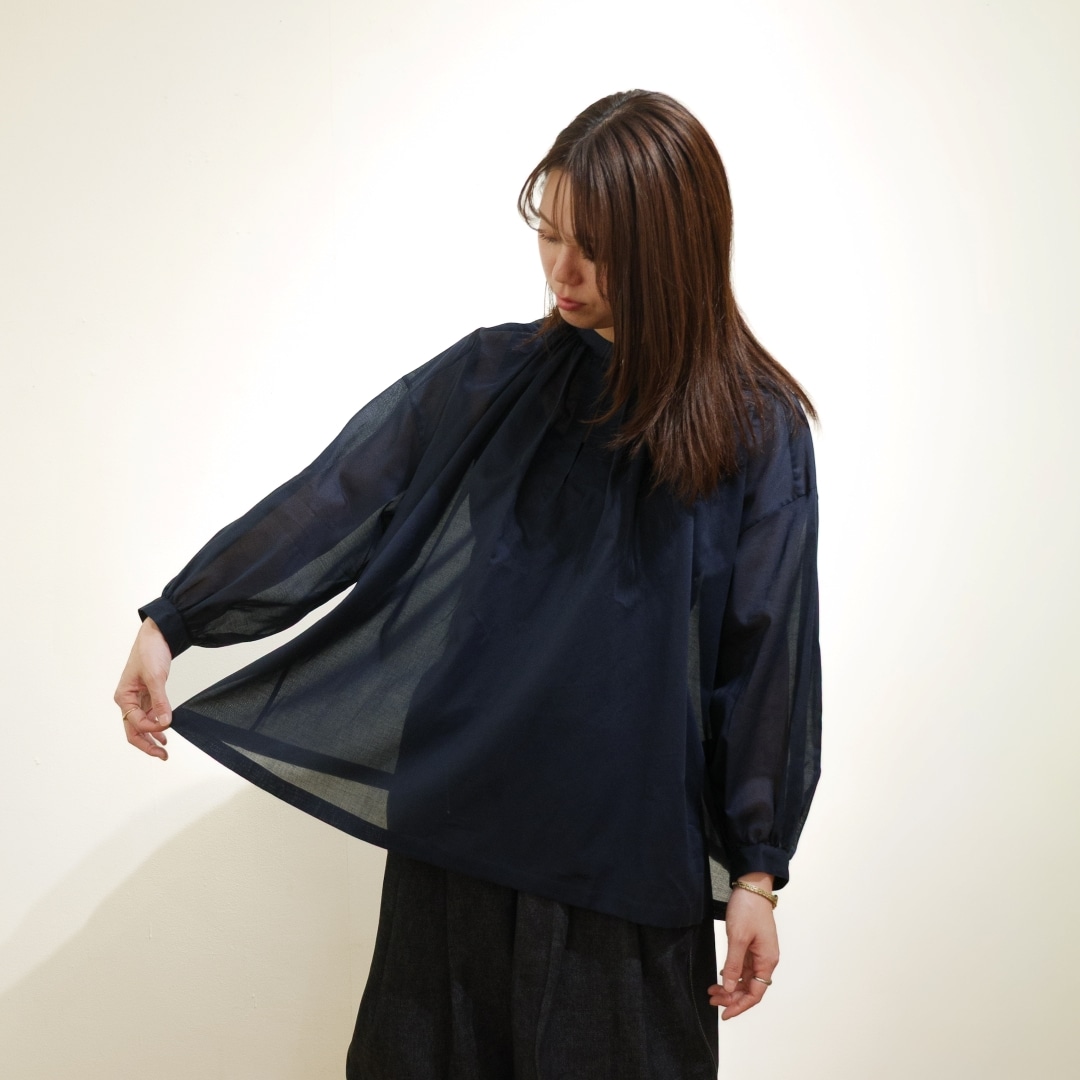 春の新作のお洋服が入荷しました。