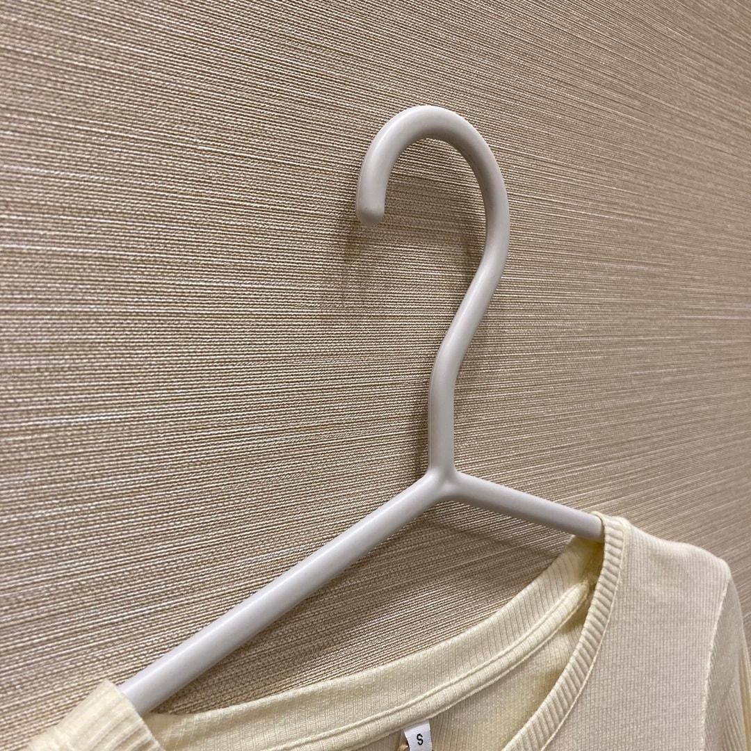 ポリプロピレンハンガー