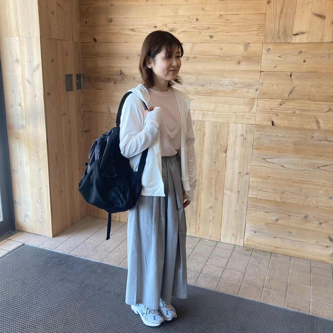 スタッフスナップ婦人