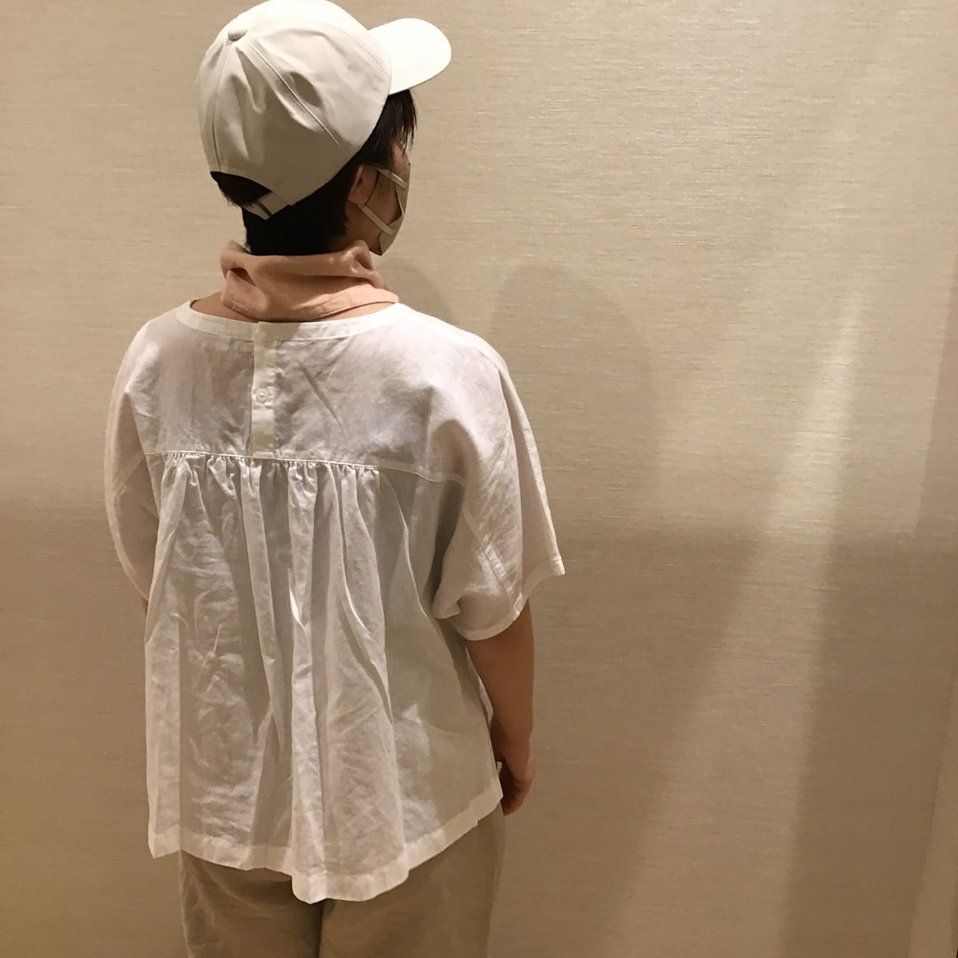後ろ姿