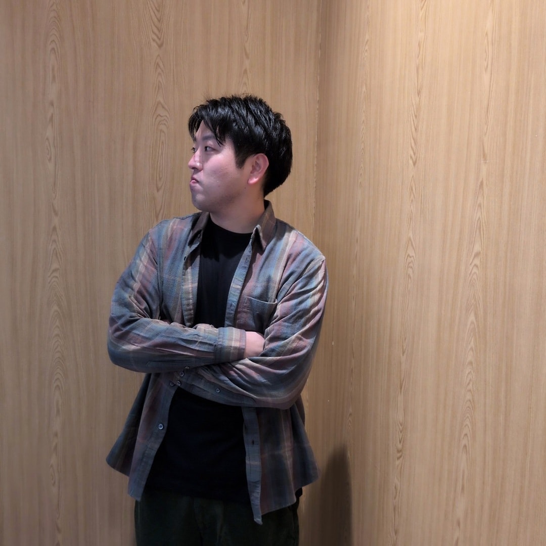 【イオンモール秋田】身長180㎝_0AYD98