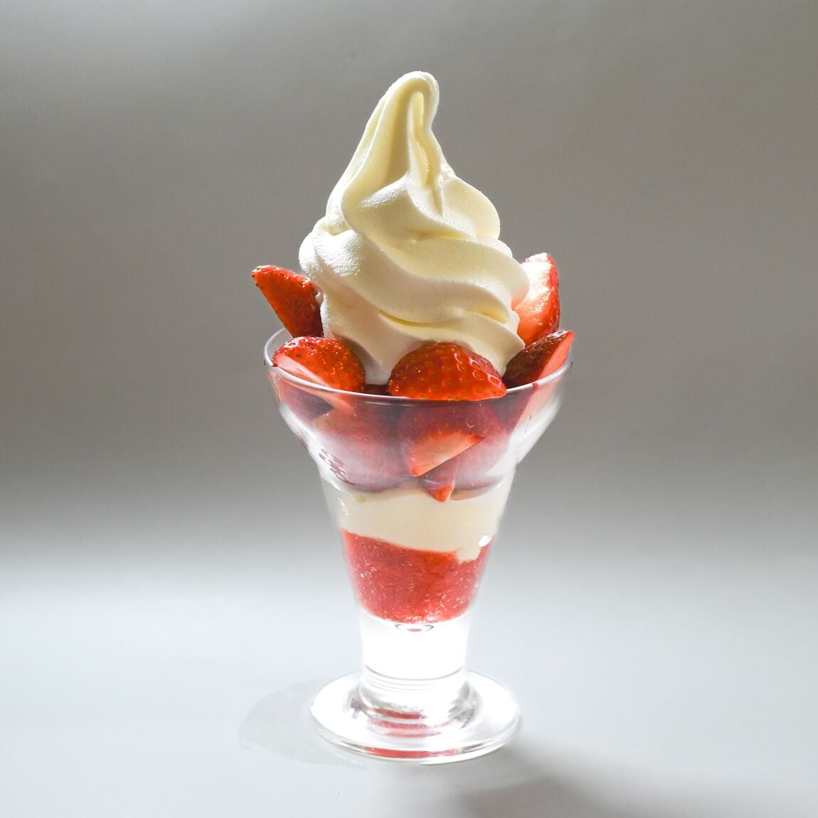 いちごパフェ