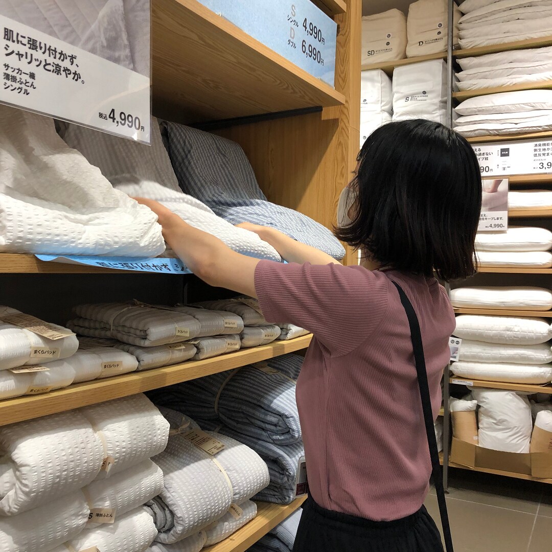 商品メンテナンスのようす