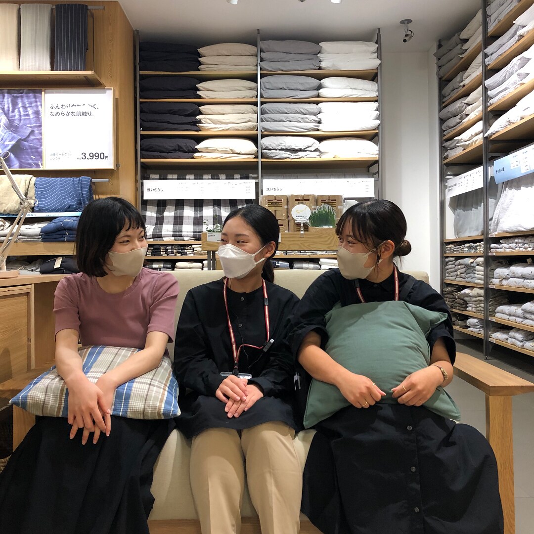 スタッフ