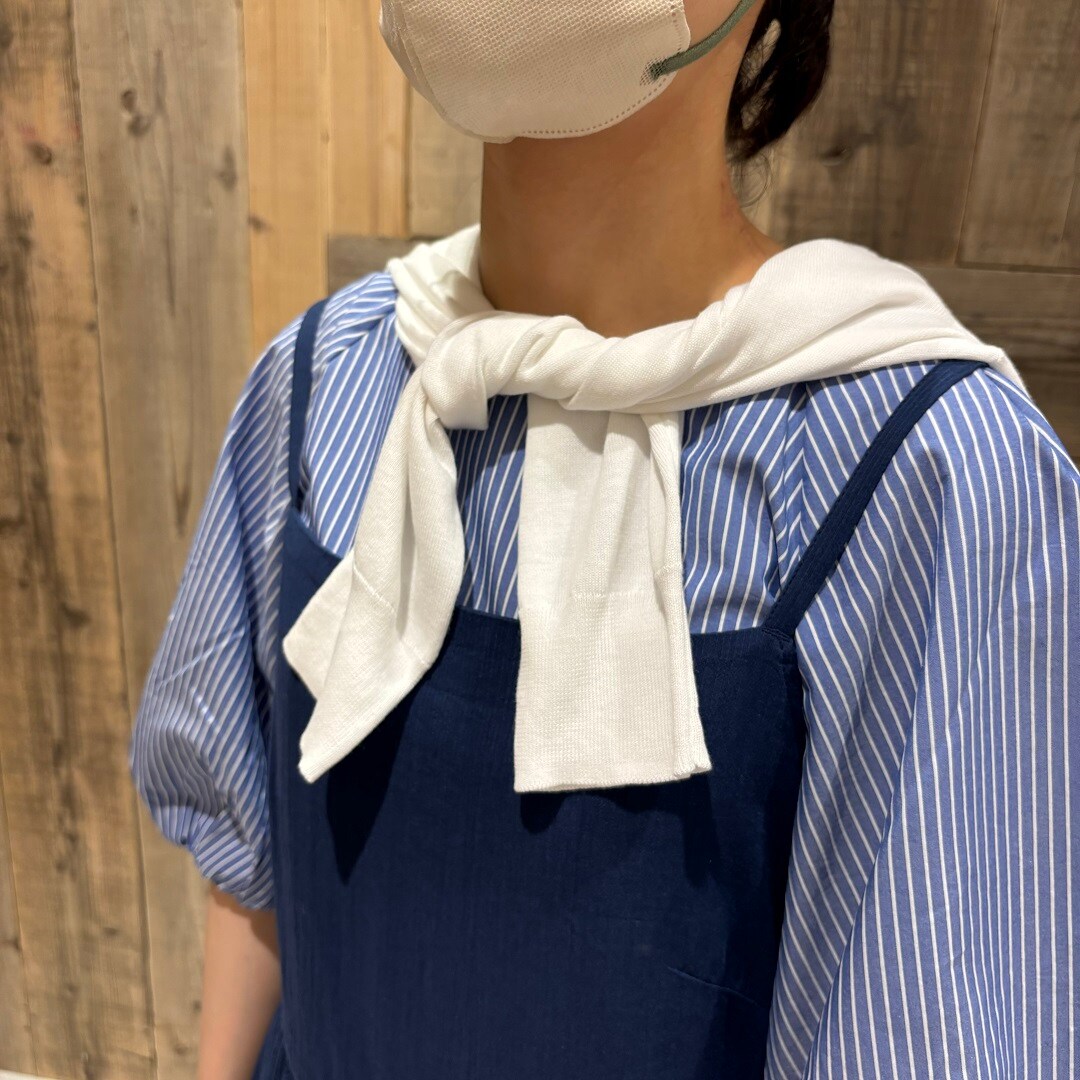 カーディガンの写真