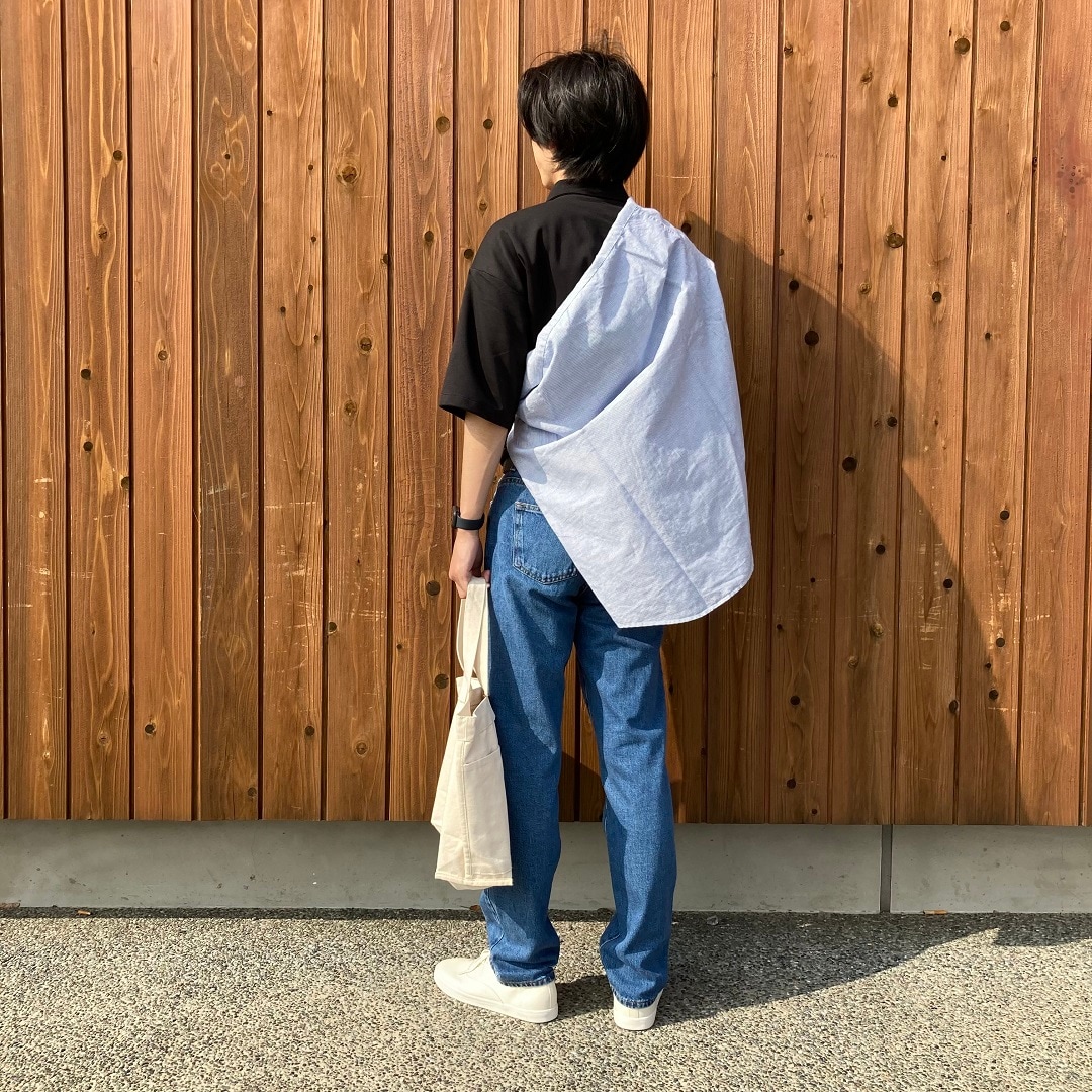 全身　後ろ