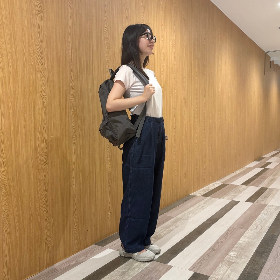 タックワイドパンツ