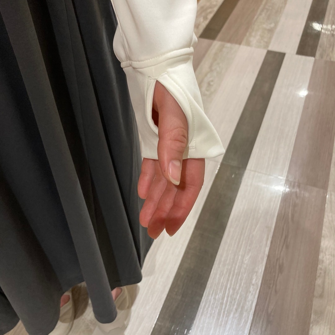 スリーブレスワンピース