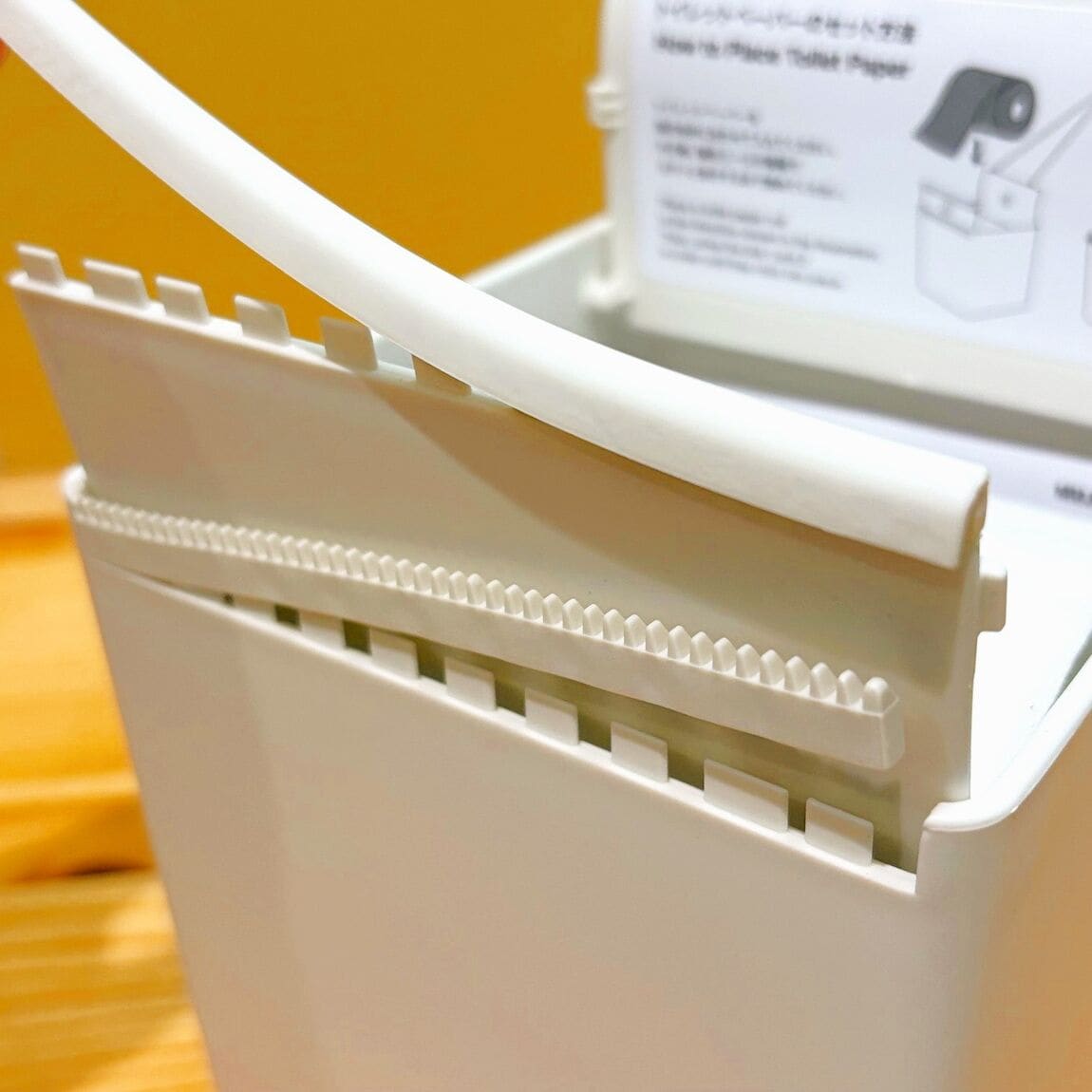 【イオンモール高知】トイレットペーパーの新しい使い方。_cxS0Dn
