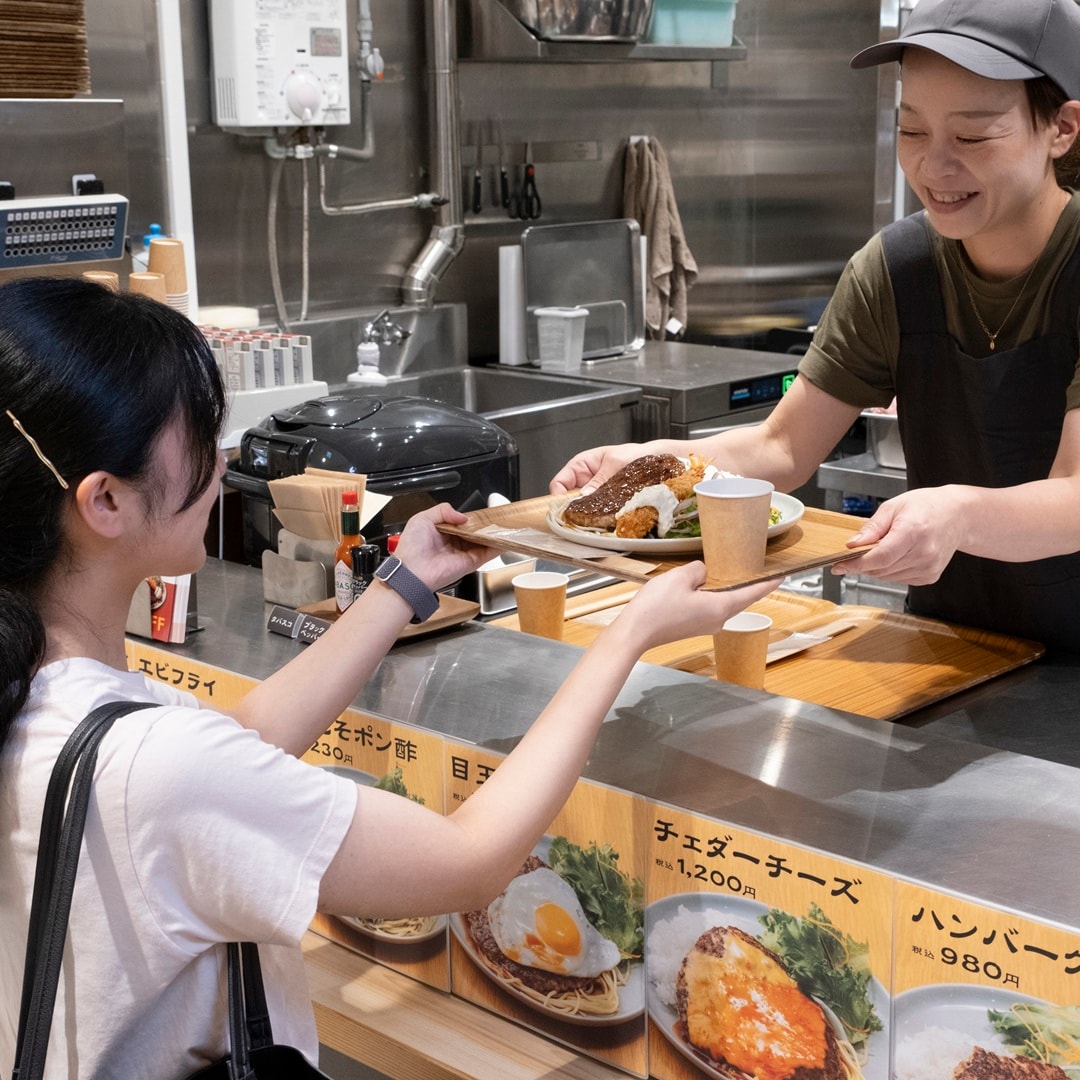 【京都山科】本日オープン！〈ハンバーグ つむぐ亭〉｜フードコートより_Kr4R2w
