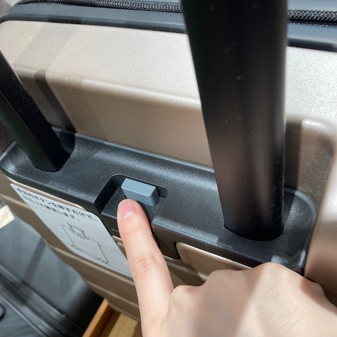 キャリーケース2