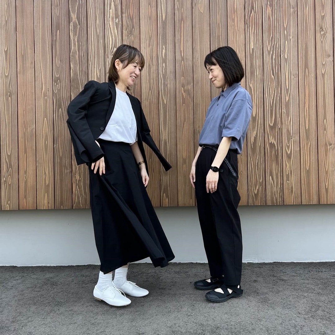 ②