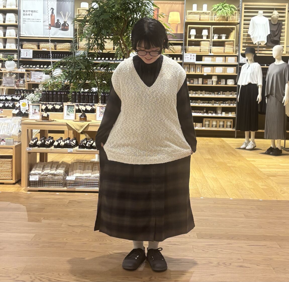 【フレスポ三次プラザ】身長：１５７ｃｍ_IH32CN