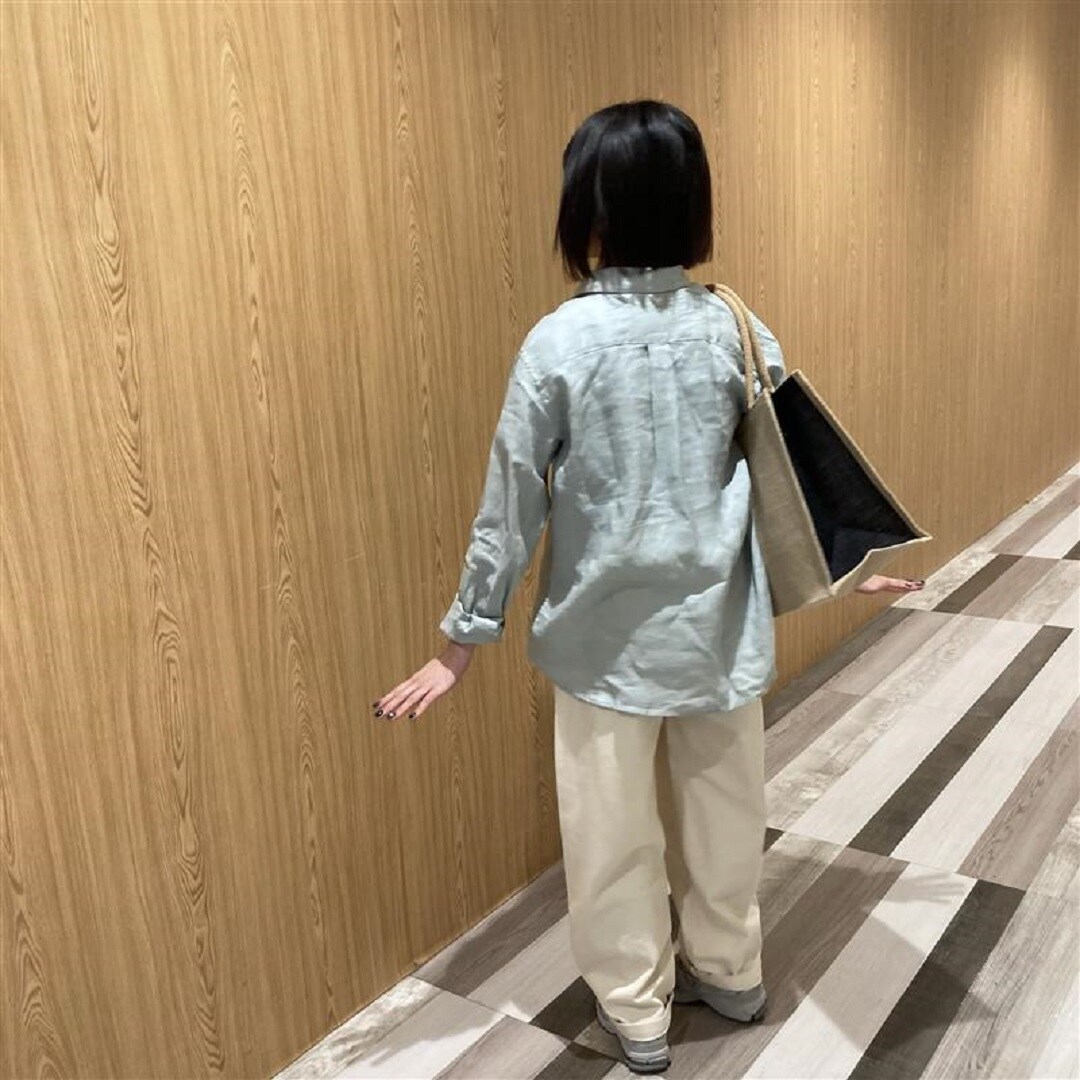 リネンシャツ