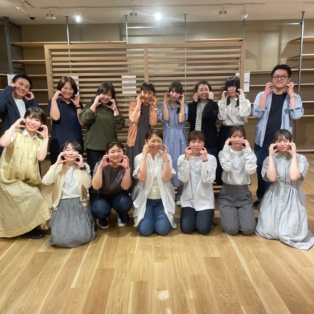 スタッフ集合写真2