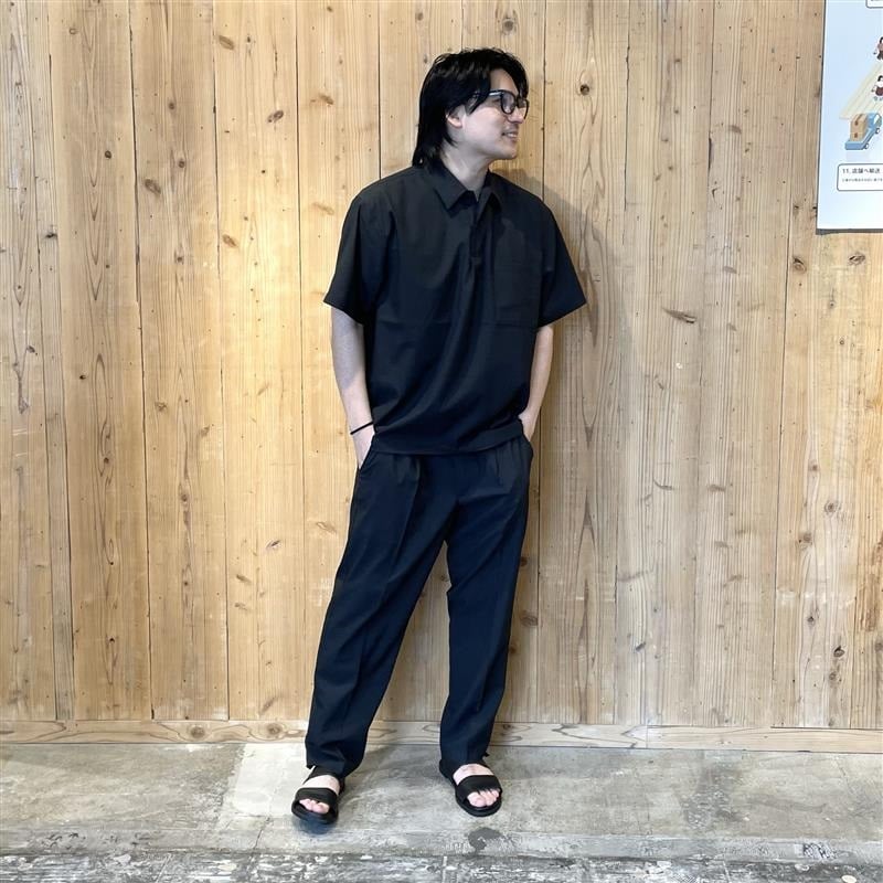 黒ぶち横向き
