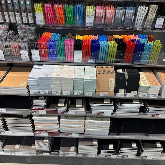 https://contents.muji.com/jp/sites/jp/files/%E3%82%B9%E3%83%862.jpg