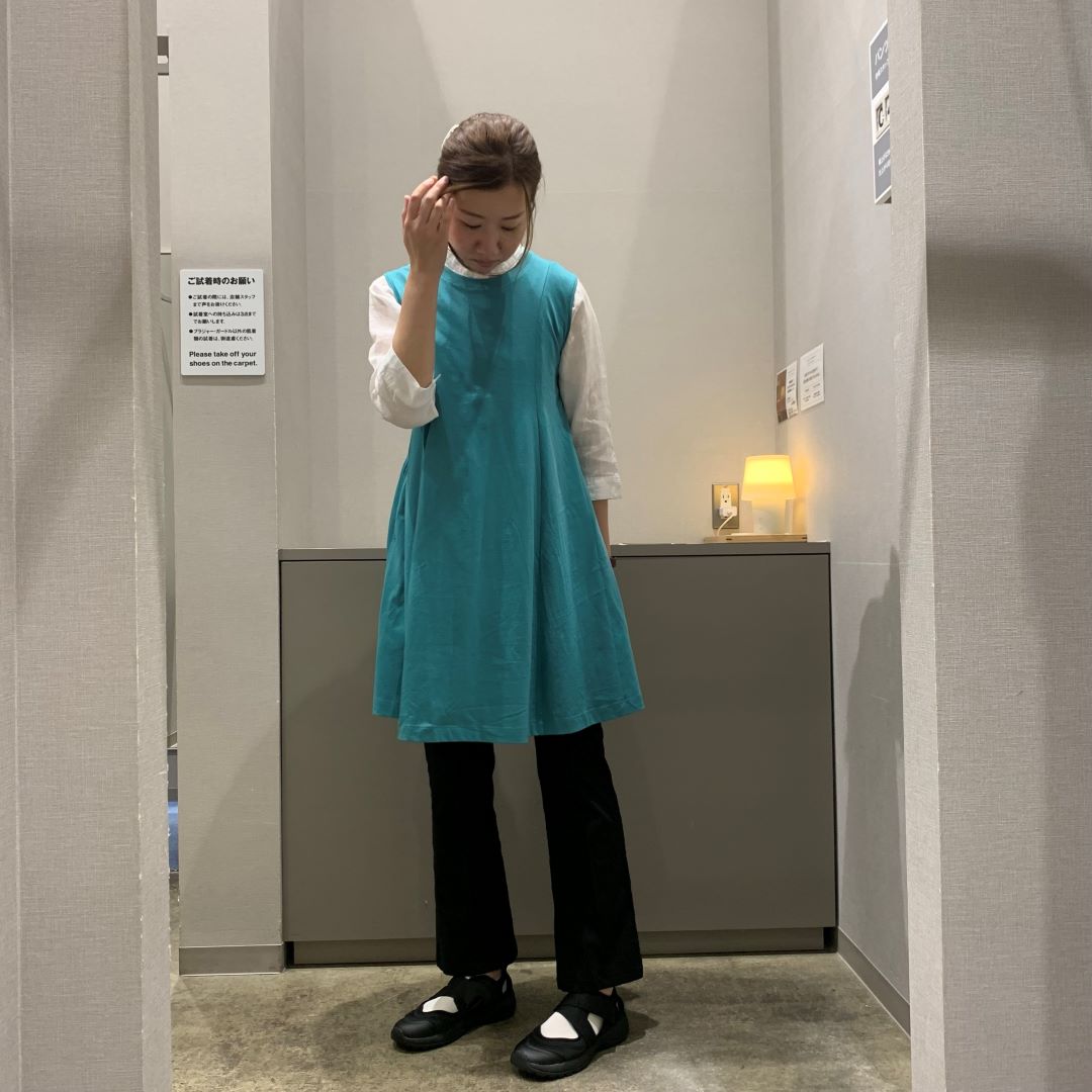 ワンピース立ち姿
