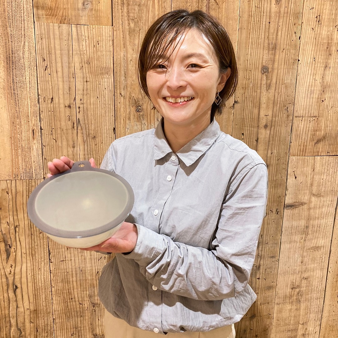 女性スタッフ写真2