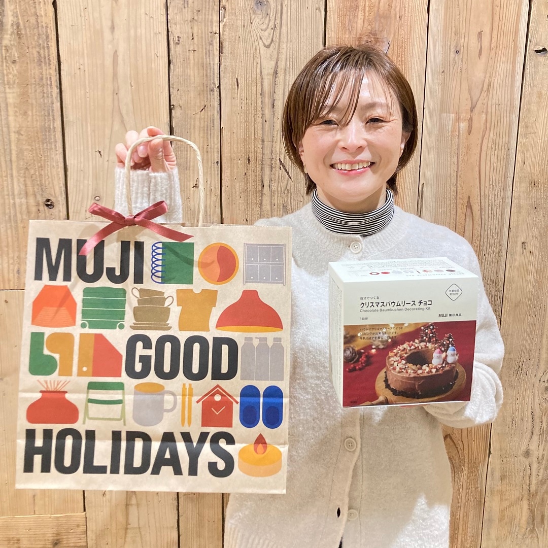 女性スタッフ写真2