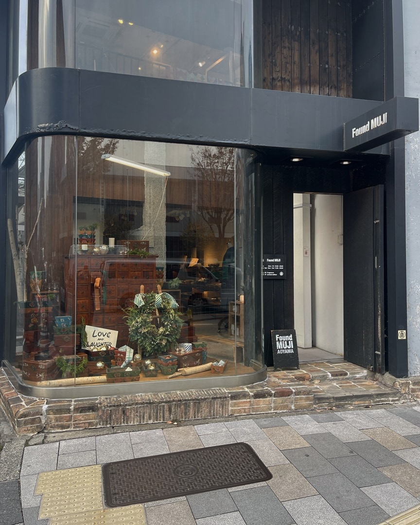 ウィンドウディスプレイ